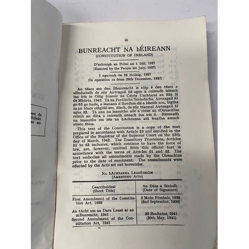 171 - TWO VINTAGE IRISH BOOKS (i) An Dili, by Aindrias O Baoighill, school edition. Soft cover, written no... 