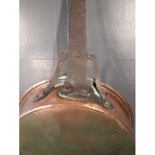 105 - AN ANTIQUE GEORGIAN COPPER PAN, dimensions: 64cm long x 30cm  9cm deep approx.