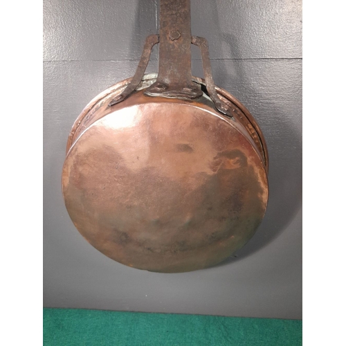 105 - AN ANTIQUE GEORGIAN COPPER PAN, dimensions: 64cm long x 30cm  9cm deep approx.