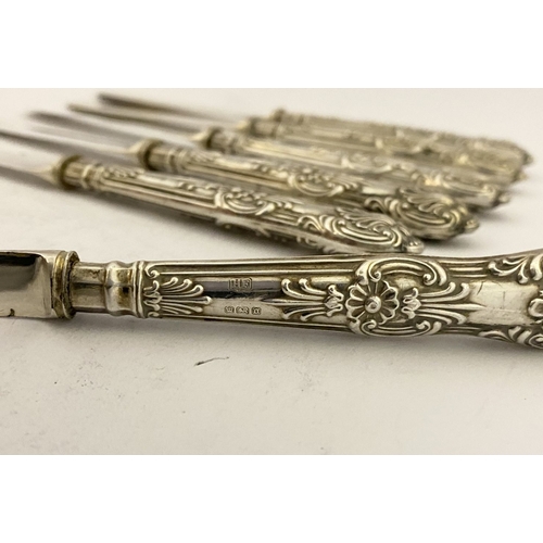 140 - A SET OF SIX EDWARD VII SILVER KNIVES, by Harrison Fisher (subsequently Harrison Fisher & Co), Trafa... 