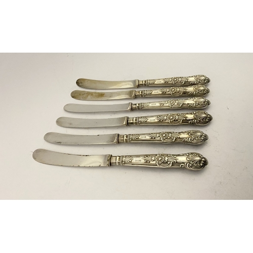 140 - A SET OF SIX EDWARD VII SILVER KNIVES, by Harrison Fisher (subsequently Harrison Fisher & Co), Trafa... 