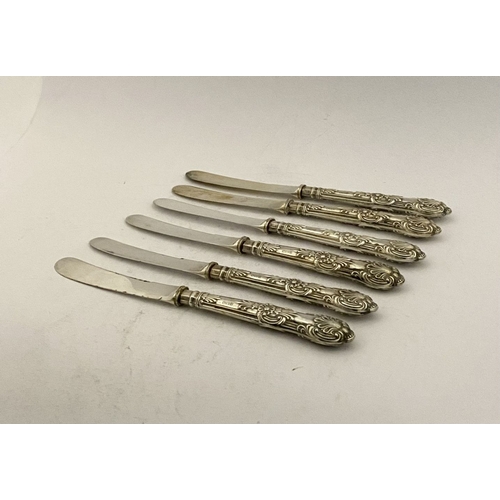 140 - A SET OF SIX EDWARD VII SILVER KNIVES, by Harrison Fisher (subsequently Harrison Fisher & Co), Trafa... 