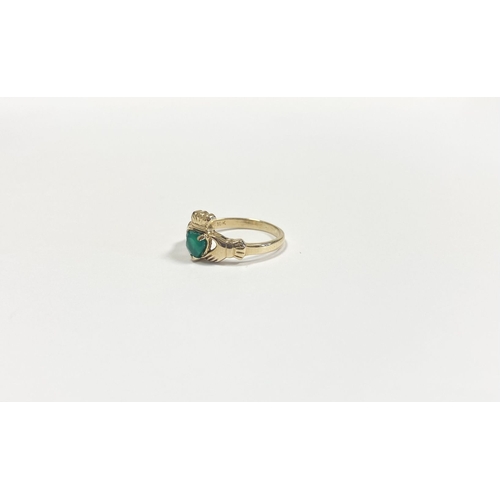 158 - A 10CT YELLOW GOLD GEMSET CLADDAGH RING, the green gemstone set to the centre in a heart shape. Ring... 