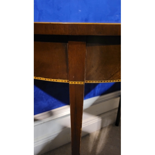 25 - A VERY FINE NEATLY SIZED 19TH CENTURY MAHOGANY & SATINWOOD INLAID DEMI-LUNE TABLE, very well constru... 