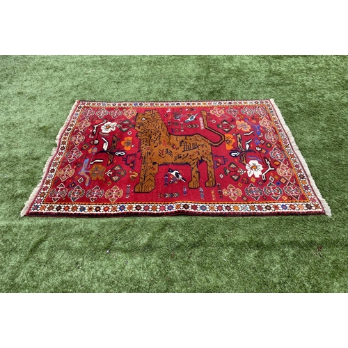 58 - AN EXCELLENT MID CENTURY HANDMADE IRANIAN GABBEH RUG, vibrant hand knotted rug featuring pictural de... 