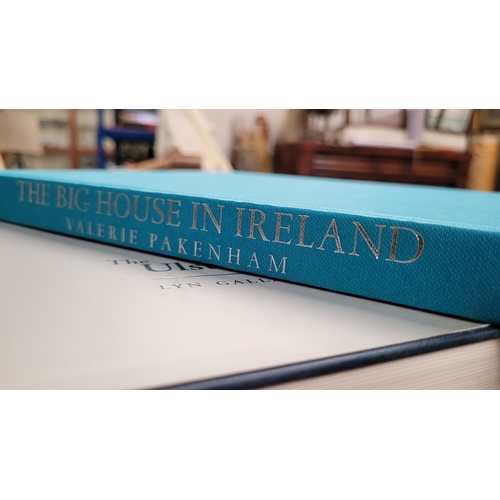 165 - A COLLECTION OF COFFEE TABLE / IRISH INTEREST BOOKS, all in excellent condition. Would be a great ad... 