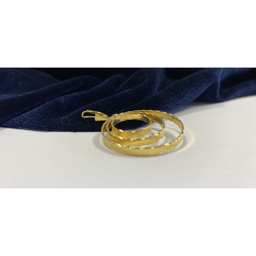 177 - A LOVELY PAIR OF ROLLED GOLD TRIPLE HOOP EARRINGS, hallmarked RG to clasp. Nice textured design to t... 