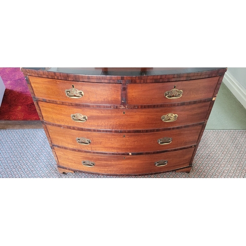 20 - A GOOD QUALITY 19TH CENTURY BOW FRONTED FIVE DRAWER CHEST, with crossbanded detail to the top, each ... 