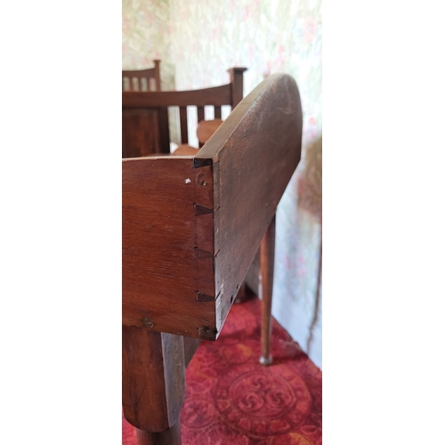 25 - AN EXCELLENT  IRISH 19TH CENTURY MAHOGANY SIDE TABLE / DESK / DRESSING TABLE, the two-drawer table h... 