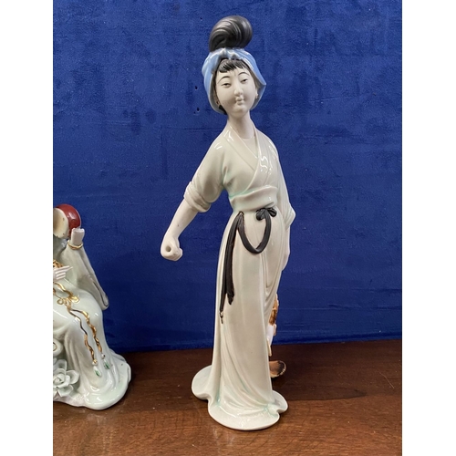 272 - A COLLECTION OF VINTAGE ORIENTAL PORCELAIN GEISHA’S, a seated female figure playing instrument, fema... 