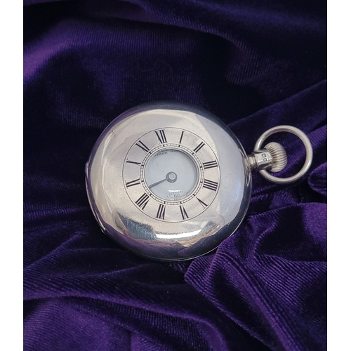 32 - A LATE 19TH CENTURY SILVER CASED AMERICAN WALTHAM CO. POCKET WATCH, the case in English silver, Birm... 