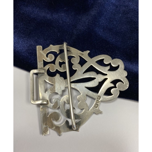 35 - A VICTORIAN SILVER NURSES BUCKLE, Hallmarked Deakin & Francis Ltd, Regent Place Birmingham c.1898. N... 