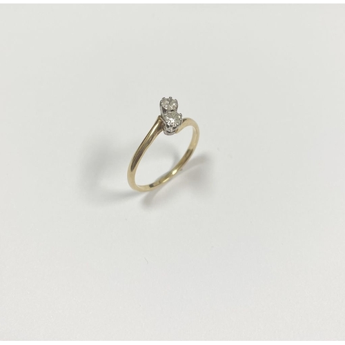 52 - A BEAUTIFUL 14CT YELLOW GOLD TWO STONE DIAMOND RING, two round cut diamonds claw set in raised prong... 