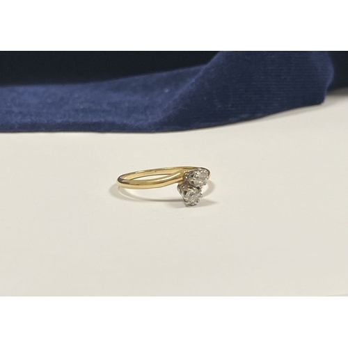 52 - A BEAUTIFUL 14CT YELLOW GOLD TWO STONE DIAMOND RING, two round cut diamonds claw set in raised prong... 