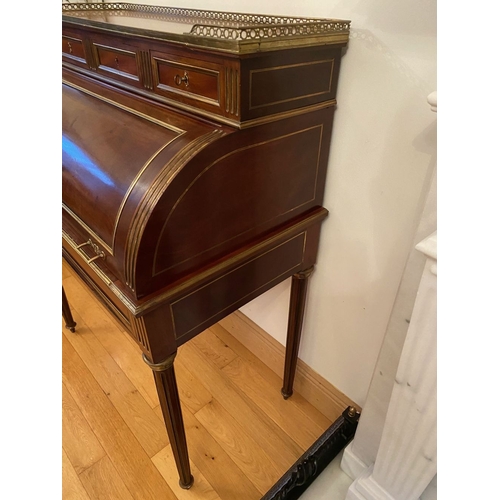 62 - A GOOD QUALITY FRENCH STYLE MAHOGANY BRASS INLAID WRITING DESK, the top with three quarter raised br... 