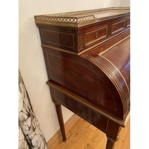 62 - A GOOD QUALITY FRENCH STYLE MAHOGANY BRASS INLAID WRITING DESK, the top with three quarter raised br... 