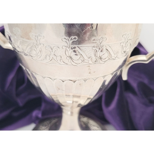 7 - A GEORGE III IRISH SILVER LOVING CUP, by Matthew West, Dublin c.1788. Of nice proportions, with twin... 