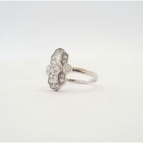 70 - AN ART DECO INSPIRED DIAMOND RING, in the classical Art Deco design with a mix of baguette and round... 