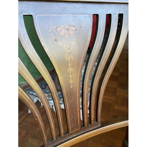 209 - AN ANTIQUE EDWARDIAN STYLE INLAID HALL/SIDE CHAIR, with foliate & fleur de lis inlay to back splat, ... 