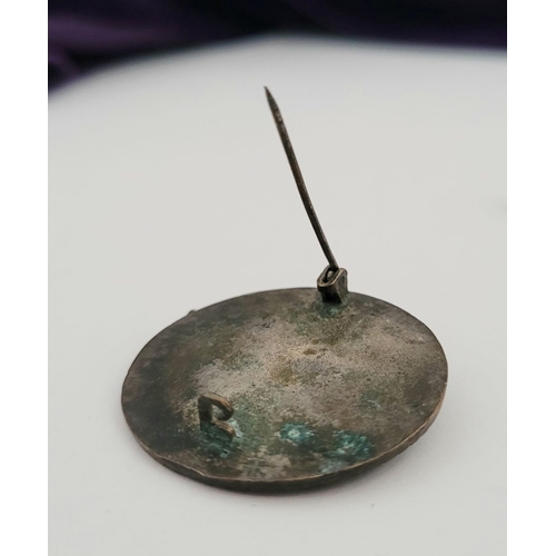 218 - A COLLECTION OF SOUTH AFRICAN MILITARY BADGES/PINS, includes: (i) A M.O.T.H pin and lapel badge, The... 