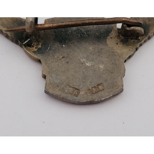 218 - A COLLECTION OF SOUTH AFRICAN MILITARY BADGES/PINS, includes: (i) A M.O.T.H pin and lapel badge, The... 