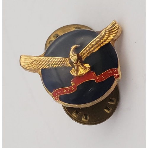 218 - A COLLECTION OF SOUTH AFRICAN MILITARY BADGES/PINS, includes: (i) A M.O.T.H pin and lapel badge, The... 