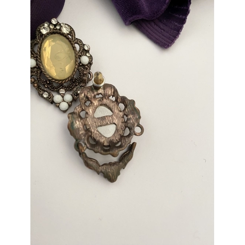 233 - A PRETTY SILVER TONE GEMSET NECKLACE & PAIR OF DROP EARRINGS, the necklace is set with a variety of ... 