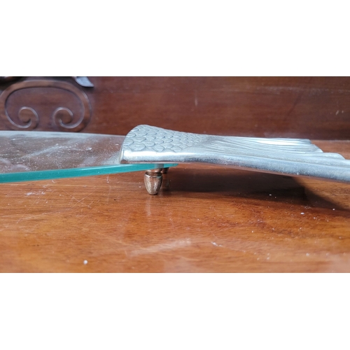 238 - A VERY LARGE FISH SERVER & PRESENTATION PLATE, the server with lobed lift away lid decorated with a ... 