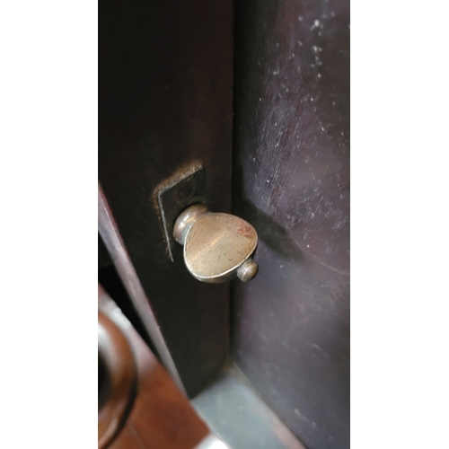 289 - A LARGE IRISH REGENCY MAHOGANY TIP-UP DINING TABLE, the table top made from two pieces of stunning m... 