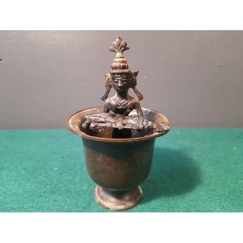 300 - A RARE LATE 19TH CENTURY BRONZE HINDU CUP STATUE OF VASUDEVA CARRYING KRISHNA, this cup is a traditi... 