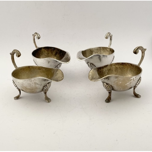 217 - A SILVERPLATE LOT TO INCLUDE: A SET OF FOUR VINTAGE HEAVY SILVER-PLATE SAUCE BOATS, VINTAGE SILVER-P... 