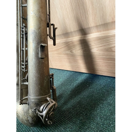 264 - A MUSICAL INSTRUMENT LOT TO INCLUDE (i) a vintage flatback 8 string mandolin, possibly by Lignatone,... 