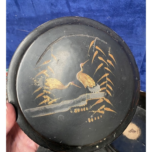 278 - A CHINESE & JAPANESE LOT, to include (i) a black lacquered circular box, with painted decoration to ... 