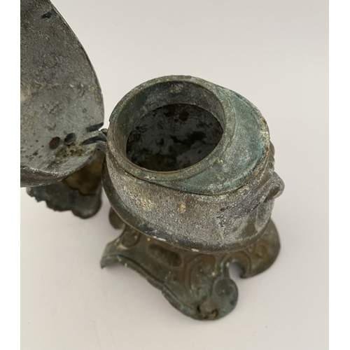 178 - A VINTAGE METAL HELMETED KNIGHTS BUST INKWELL, inkwell in the form of knight in armour, hinged helme... 