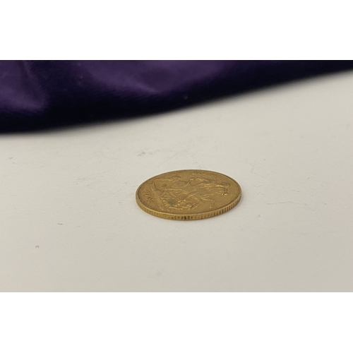 58 - AN EDWARD VII GOLD HALF-SOVEREIGN, 1902, bare head facing right. Toothed border with Latin: EDWARDS ... 