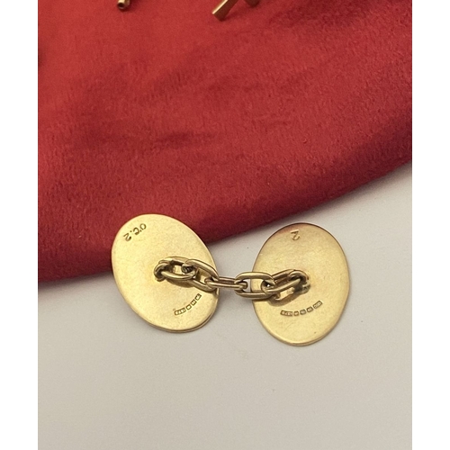 A WONDERFUL COLLECTION OF GOLD JEWELLERY, majority 9ct gold, small ...