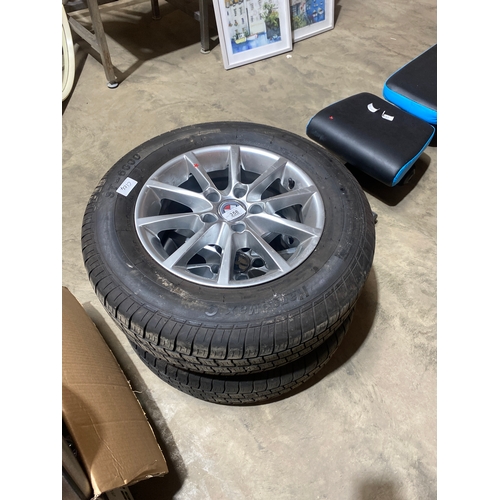 Pair of caravan 5 stud wheels with ST6000 195/70R15C tyres with good tread