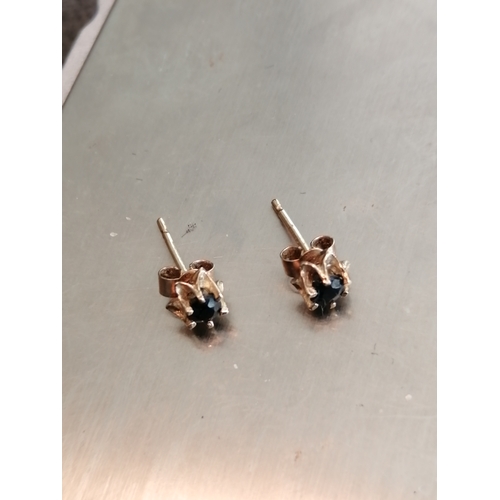 26A - 9ct gold earrings 0.75 grams