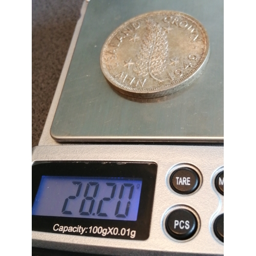 30A - New Zealand crown 1949 Weight 28 grams silver