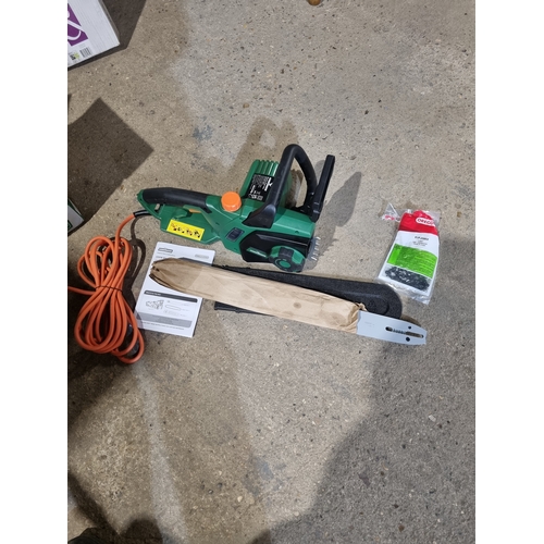 389 - New Hawksmoor electric chain saw 2200w