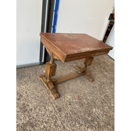 430 - Small side table with carved legs