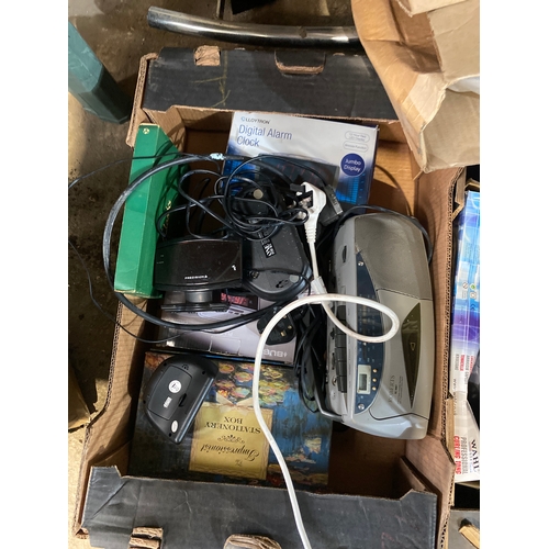 433 - Big car boot lot inc kitchen appliances, alar clocks etc