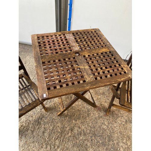 172 - Garden wooden set of 2 chairs and table