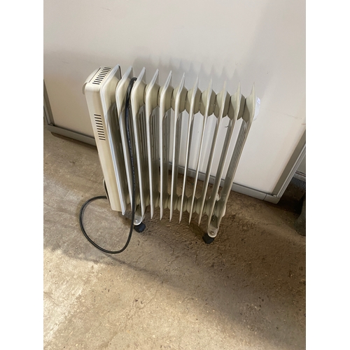 124 - Oil filled radiator - working order