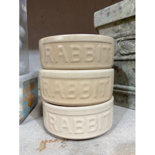 184 - 3 rabbit bowls