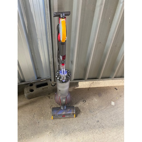 339A - Dyson hoover - working order