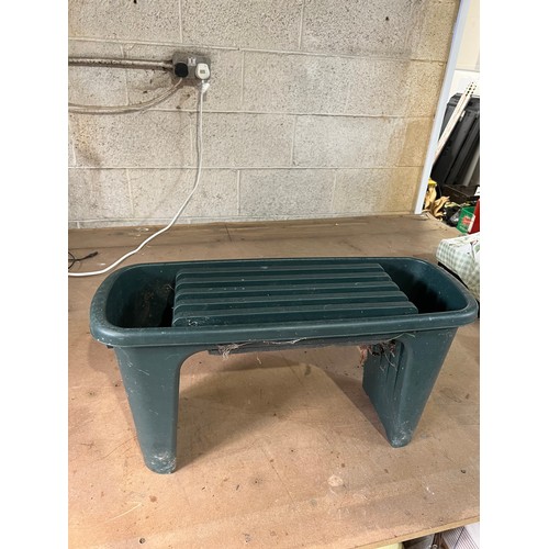 29 - Green plastic potting bench