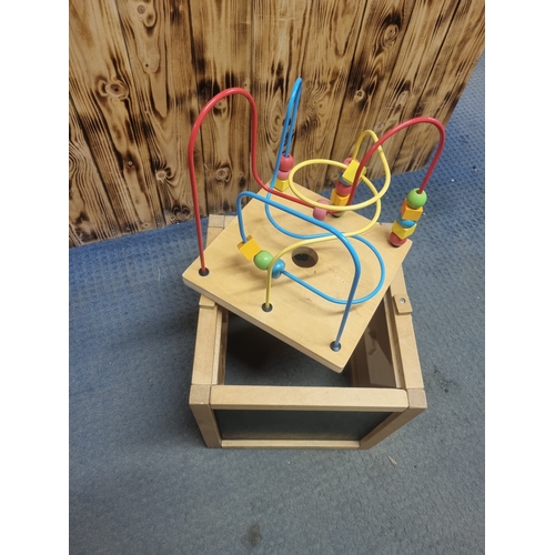 276A - Child's toy learning cube