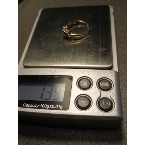 27A - 9ct gold ring Size N 1.39 grams