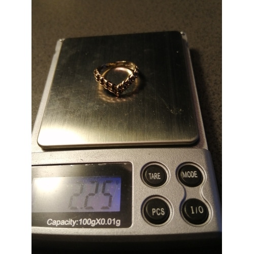 28A - 9ct gold ring Size N 2.25 grams